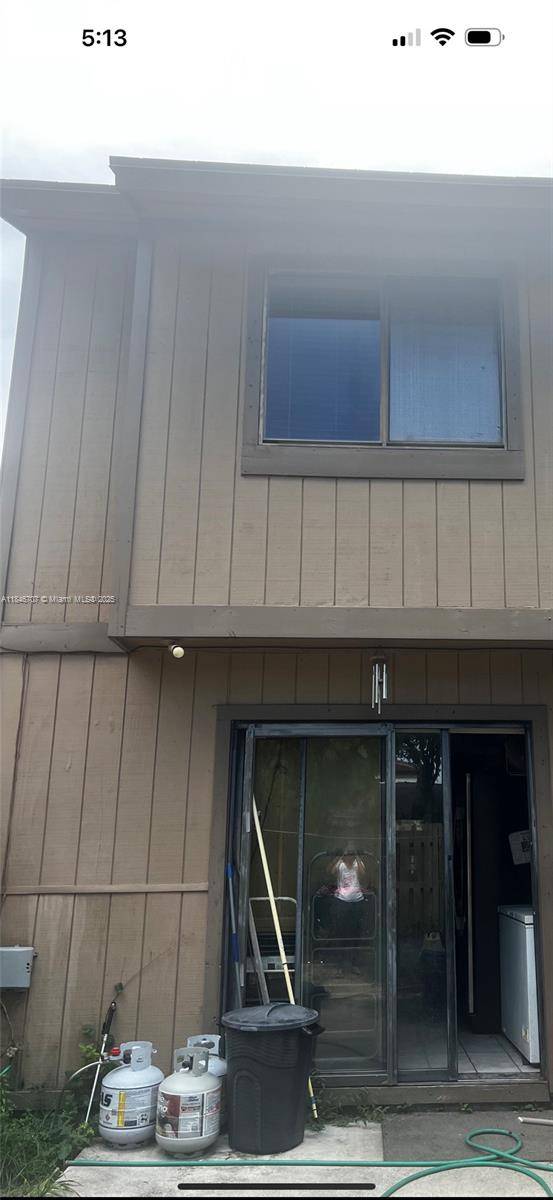 3 bedroom, 2 bathroom townhouse, perfectly situated in the sought after NorthPointe at The Calif Club community !