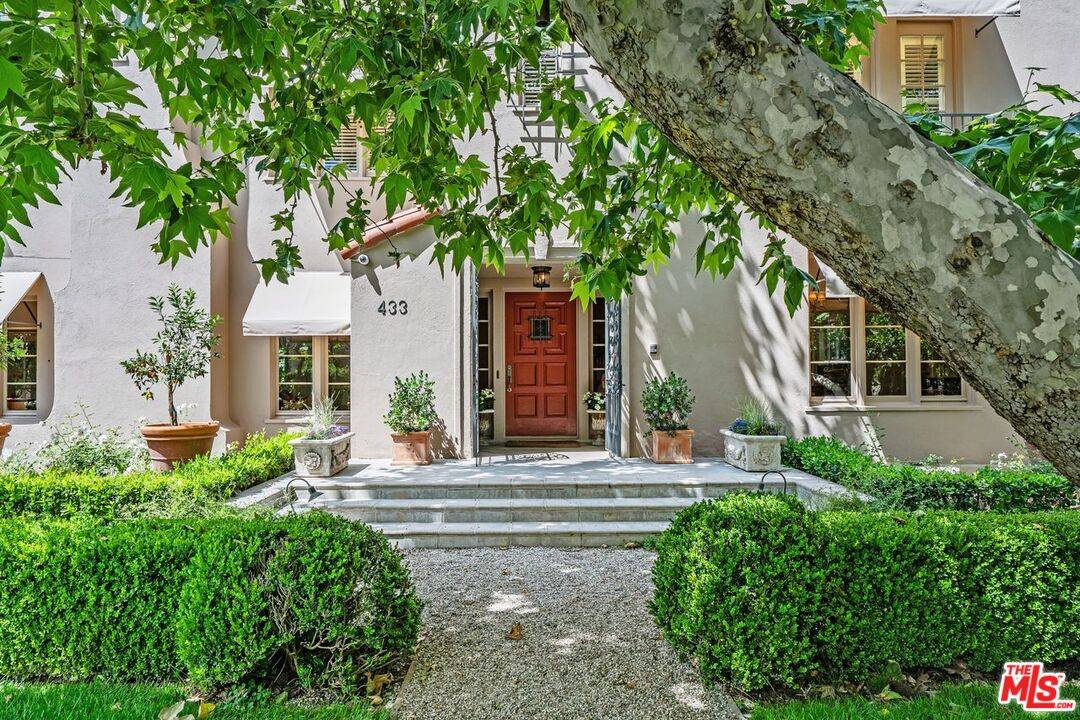 433 S Arden Blvd 4BR La