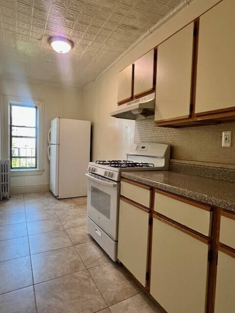 Welcome to 577 Bergen Street.