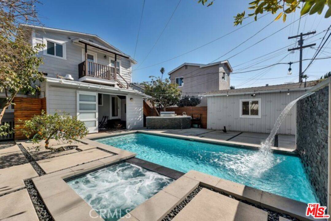 119  S Hobart Blvd 5BR Mid Wilshire La