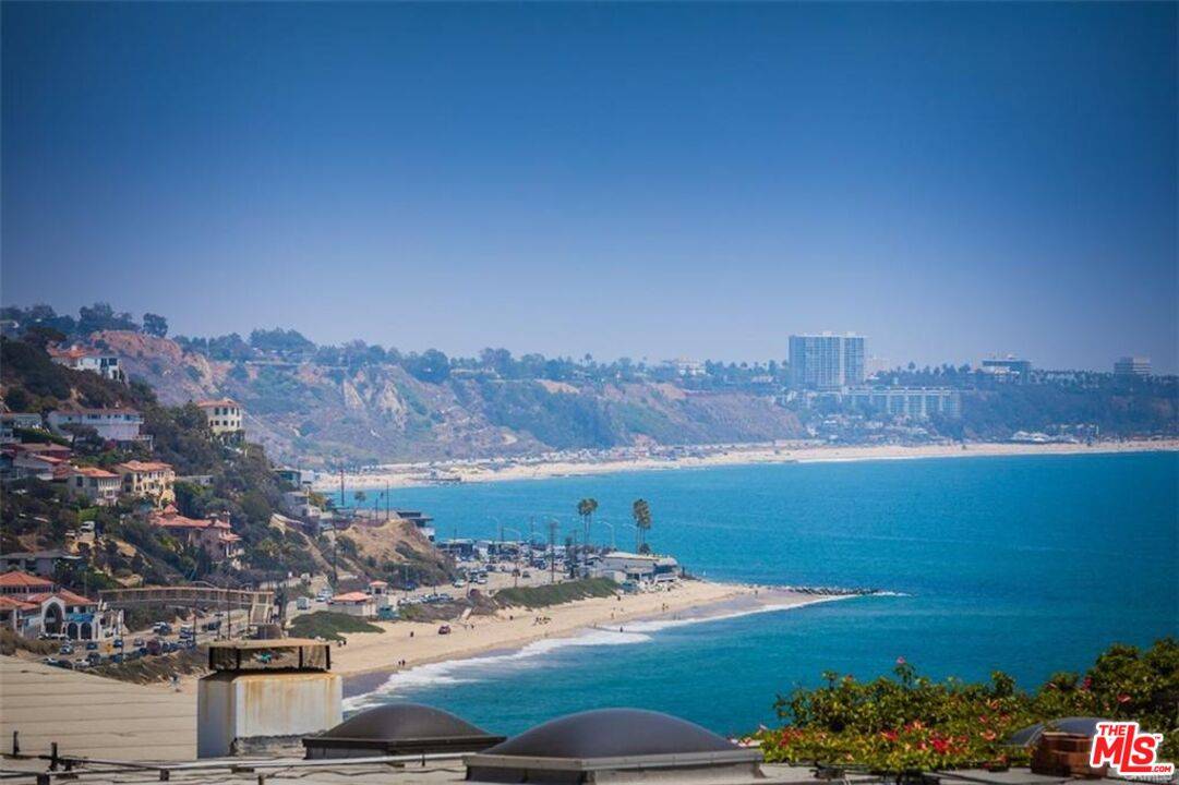 18203 Coastline Dr 2BR Malibu La