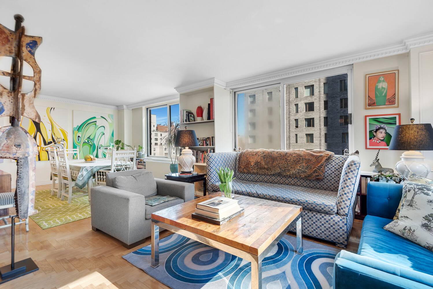 SPRAWLING CORNER 3 BEDROOM HOME ON THE UPPER EAST SIDE This sun drenched, high floor corner residence spans approximately 1, 750 square feet in a full service luxury condominium on ...