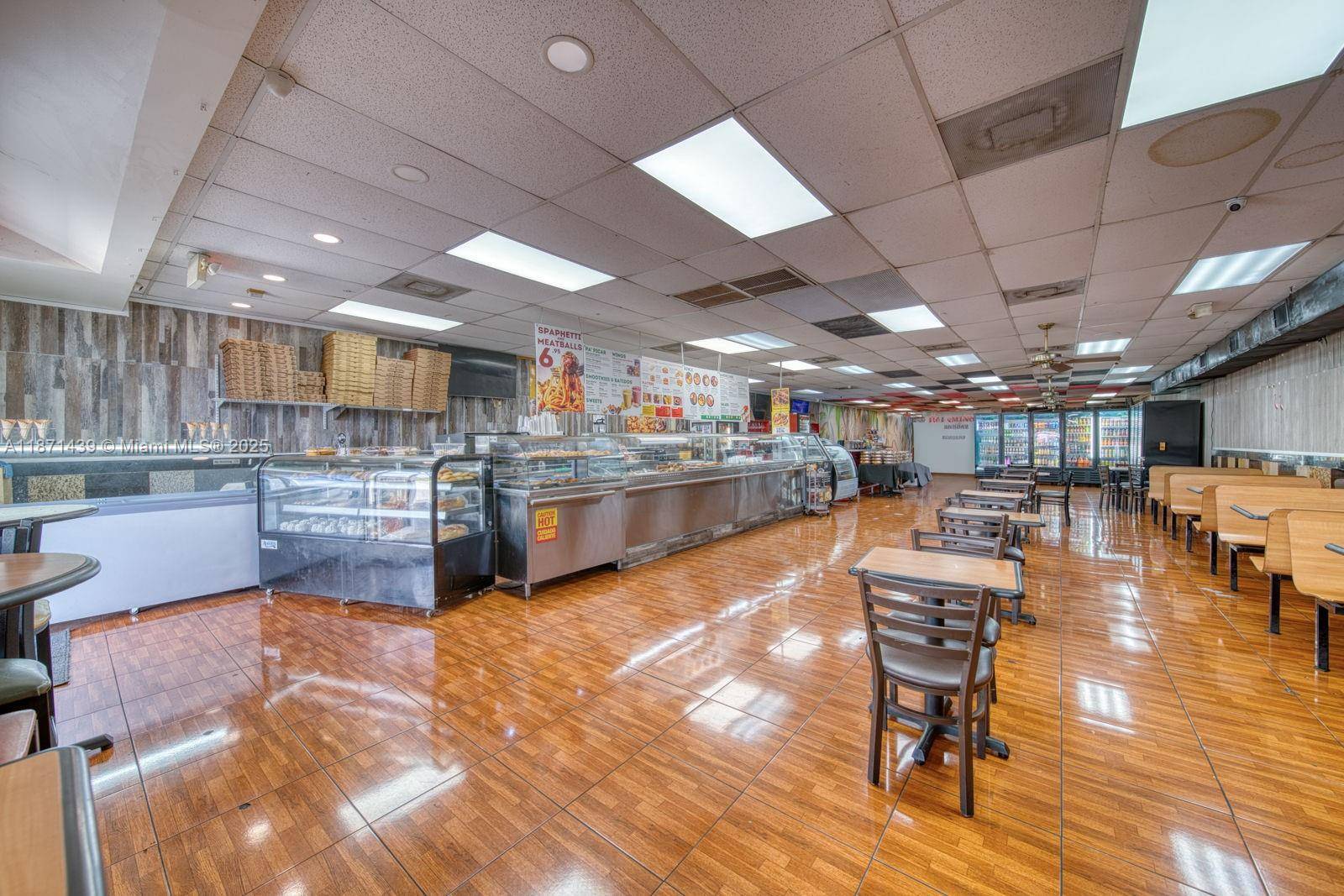 Open and Operating 4, 620 sqft Restaurant For Sale in Hialeah.