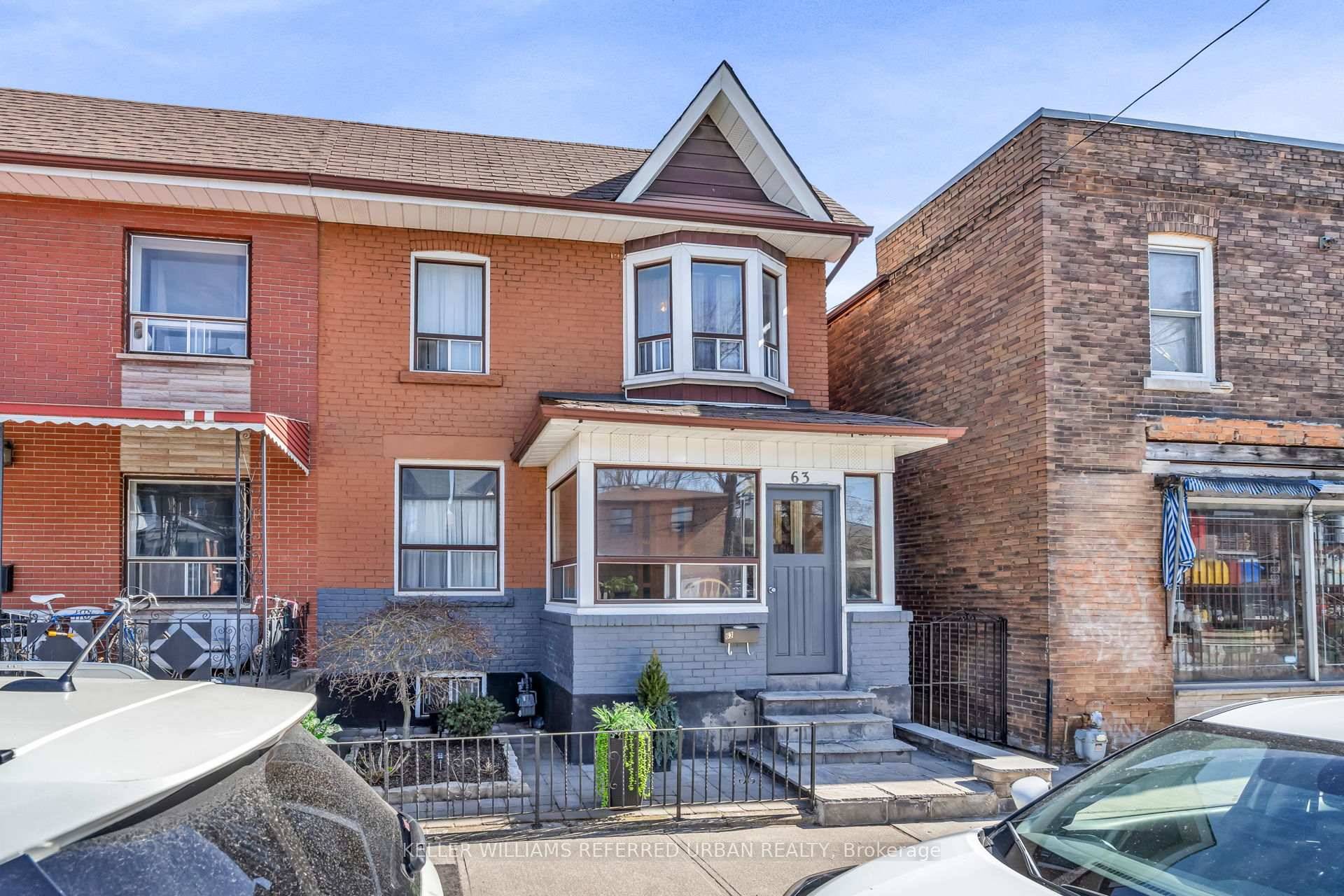 Dovercourt Village Park Needs No Introduction as one of Toronto's most sought after neighbourhoods.