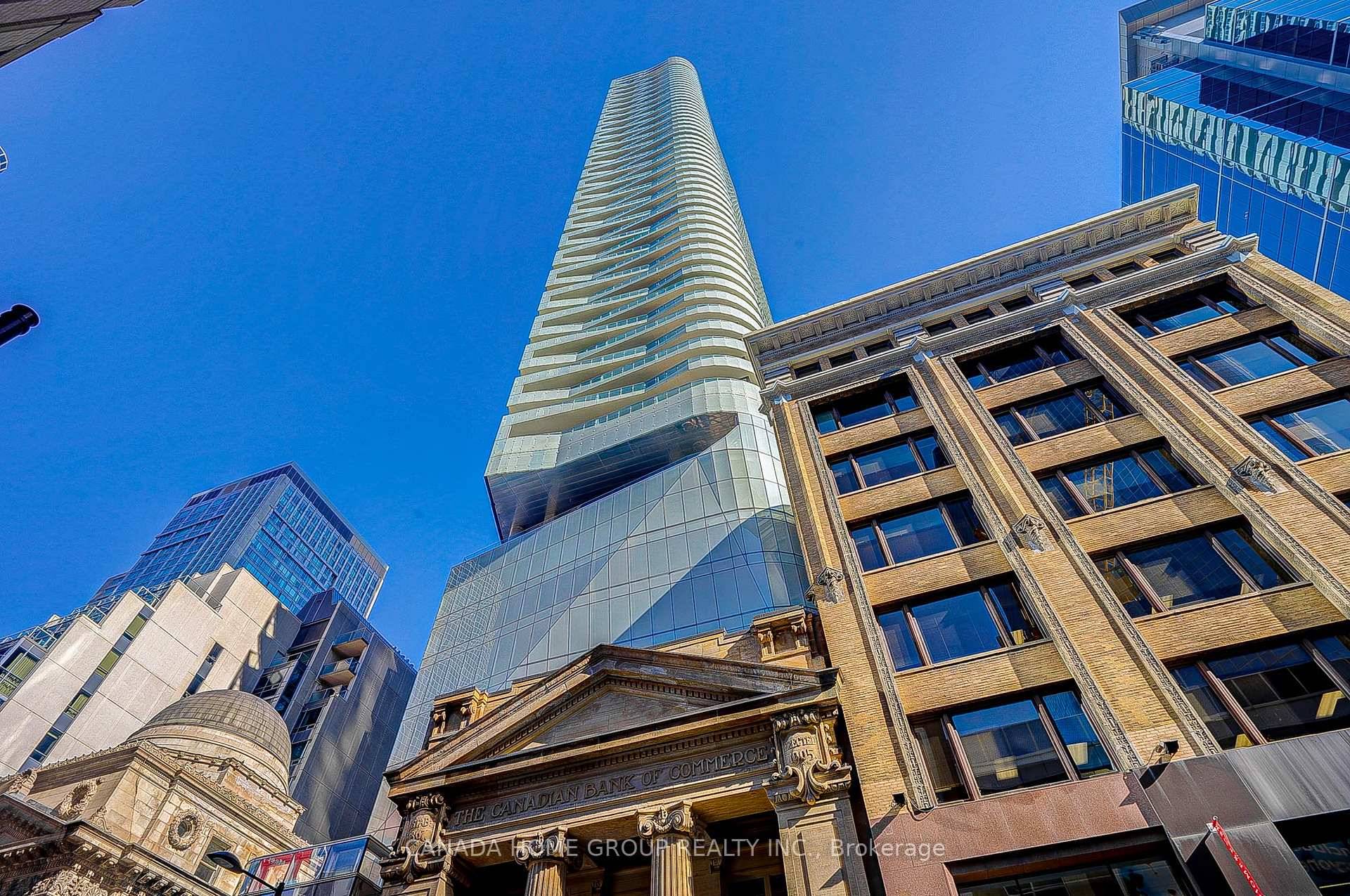 Stunning And Spacious 1 1 Corner Unit With Unobstructed Panoramic S E Views To City Cn Tower And Lake !