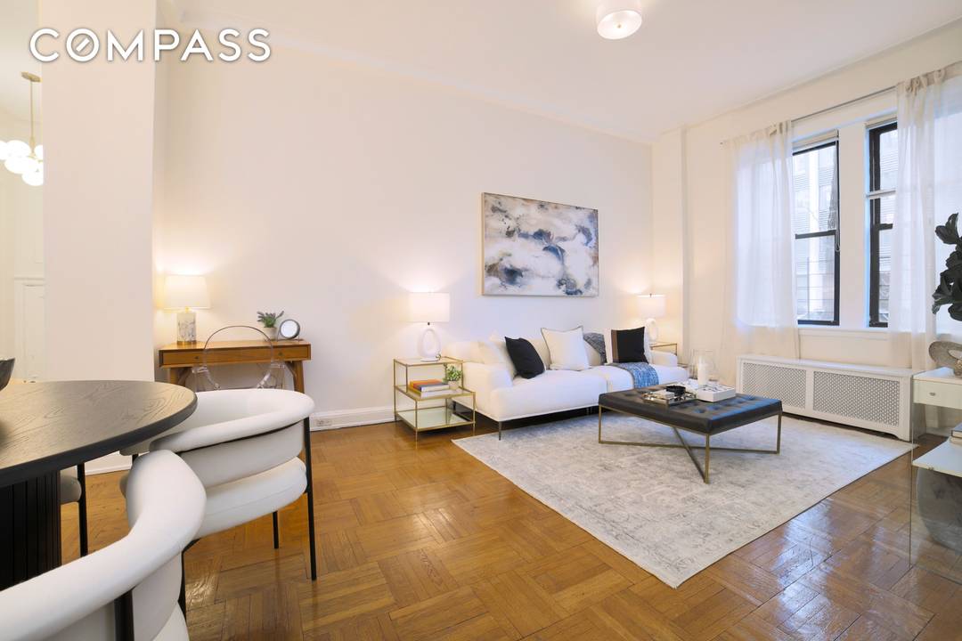 Welcome to this unique loft style 1 bedroom, 1 bathroom Maisonette ideally located between Central Park and Riverside Park.