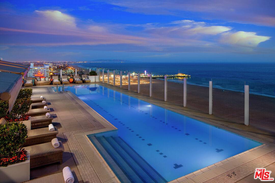 1221 W OCEAN AVE 2BR Santa Monica La