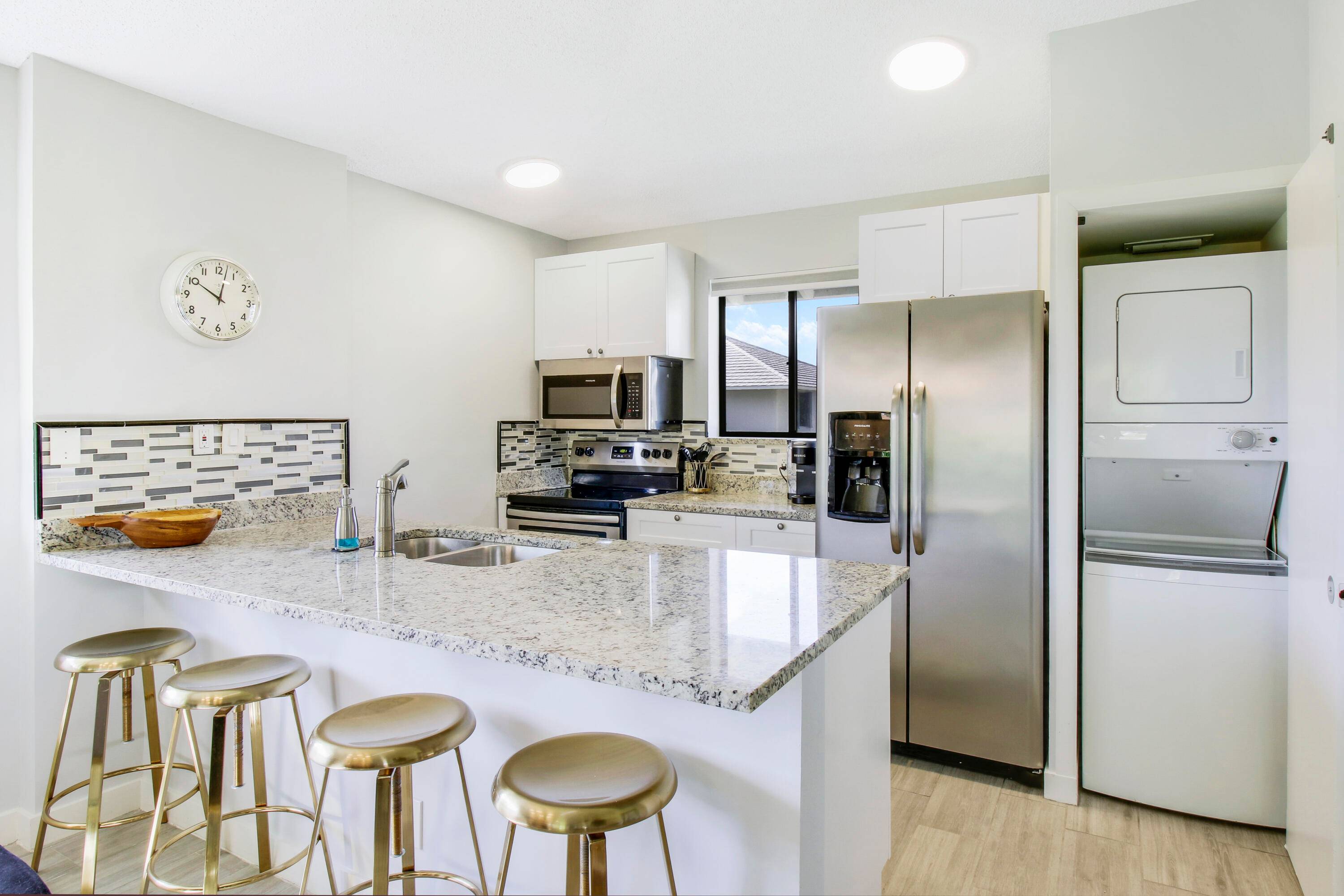 Welcome to a chic oasis nestled in the heart of the PGA National Community.