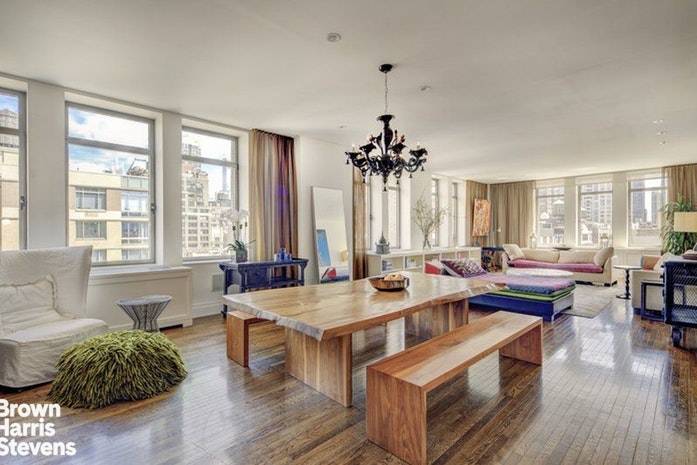 This 2 bedroom convertible 3BR, see alternate floorplan, 3 bath loft in the much sought after corner I line at The Chelsea Mercantile features a sprawling floorplan, wall to wall ...