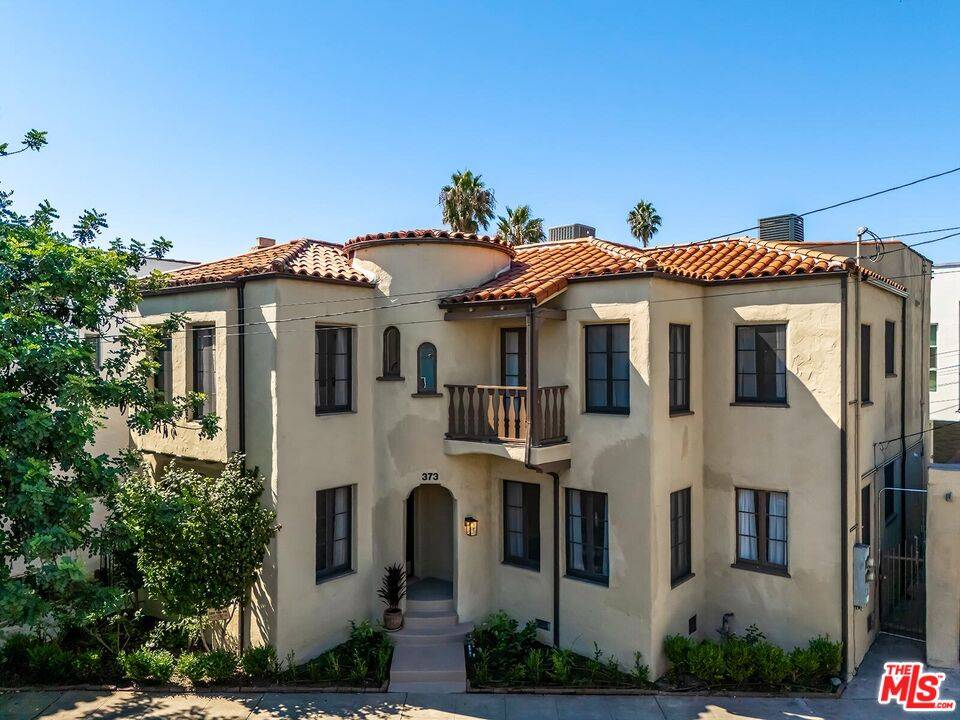 373  S Crescent Heights Blvd 2BR Beverly Grove La