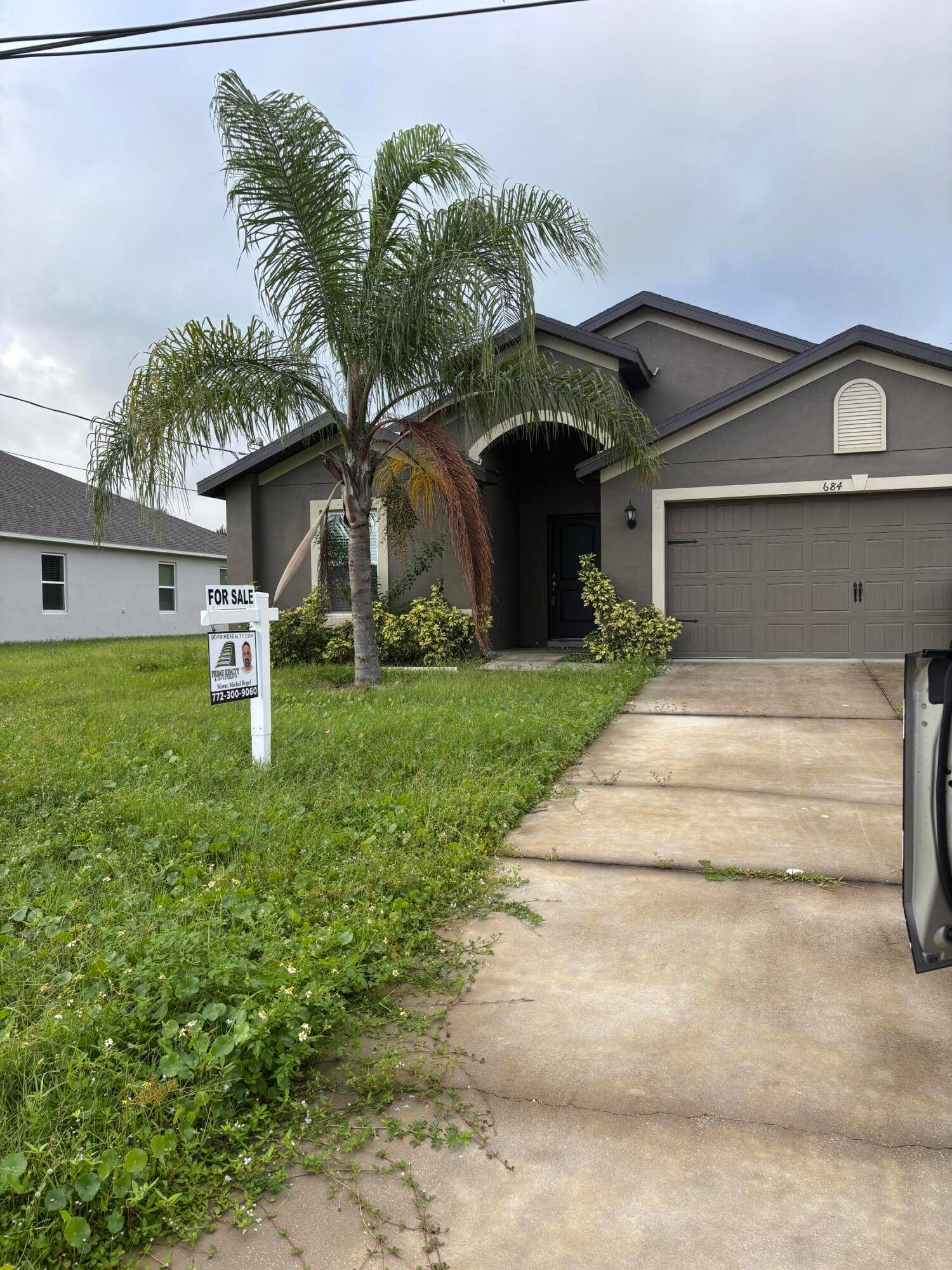 Price to sell ! This is an amazing opportunity to live in a brand new house with 4 bedrooms, 2 full baths and 2 car garages.