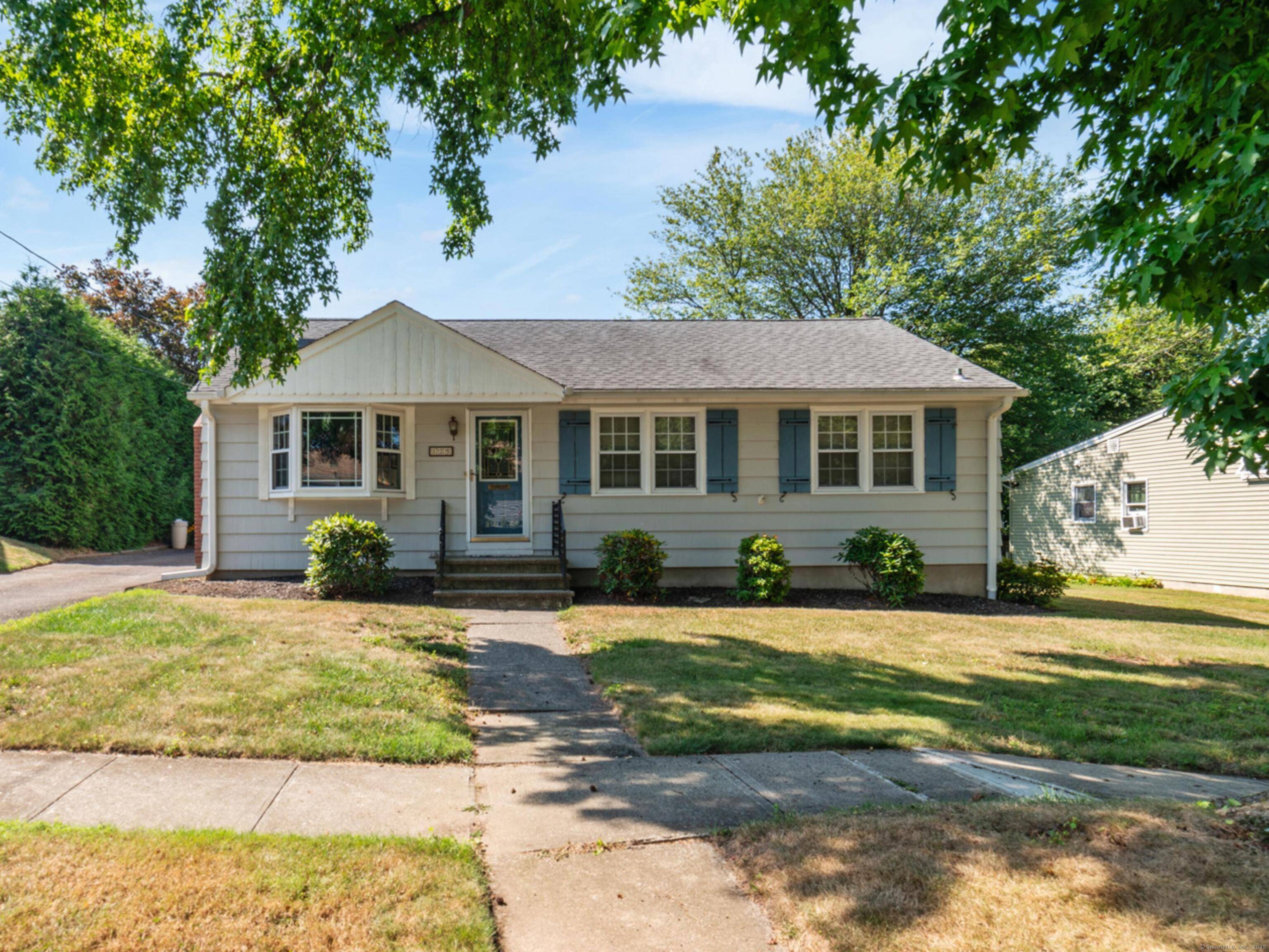 North end Stratford 3 bedroom charming ranch is waiting for you to be your new home.