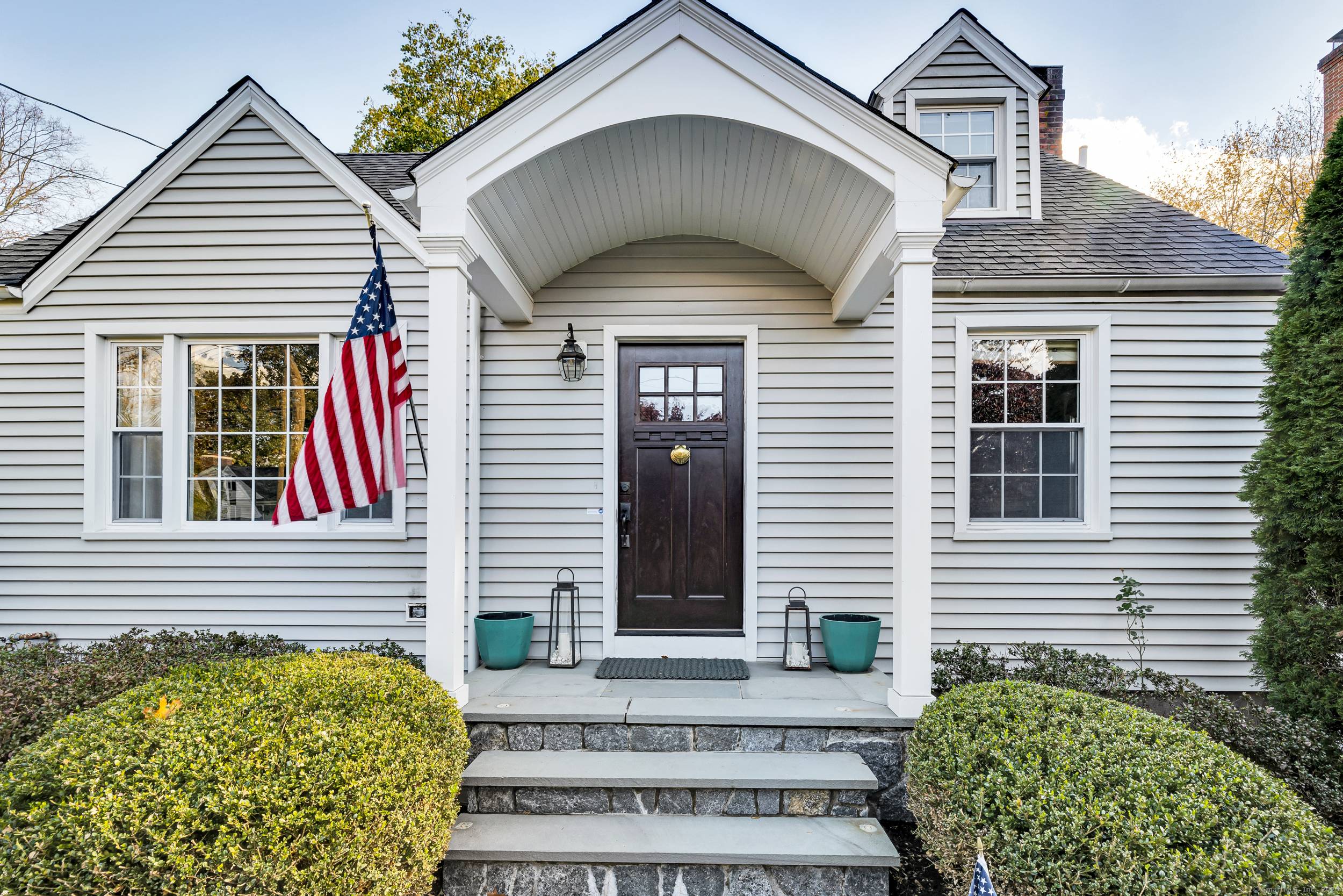 Discover this charming Cape full of character, ideally located on a quiet side street in the heart of Fairfield.