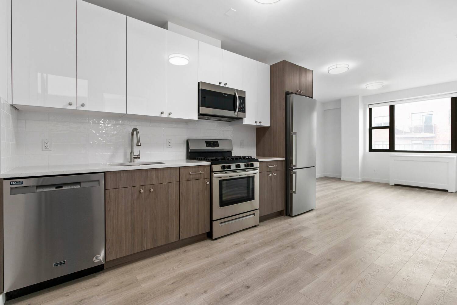 Mint, beautiful 2 bedroom unit for rent !