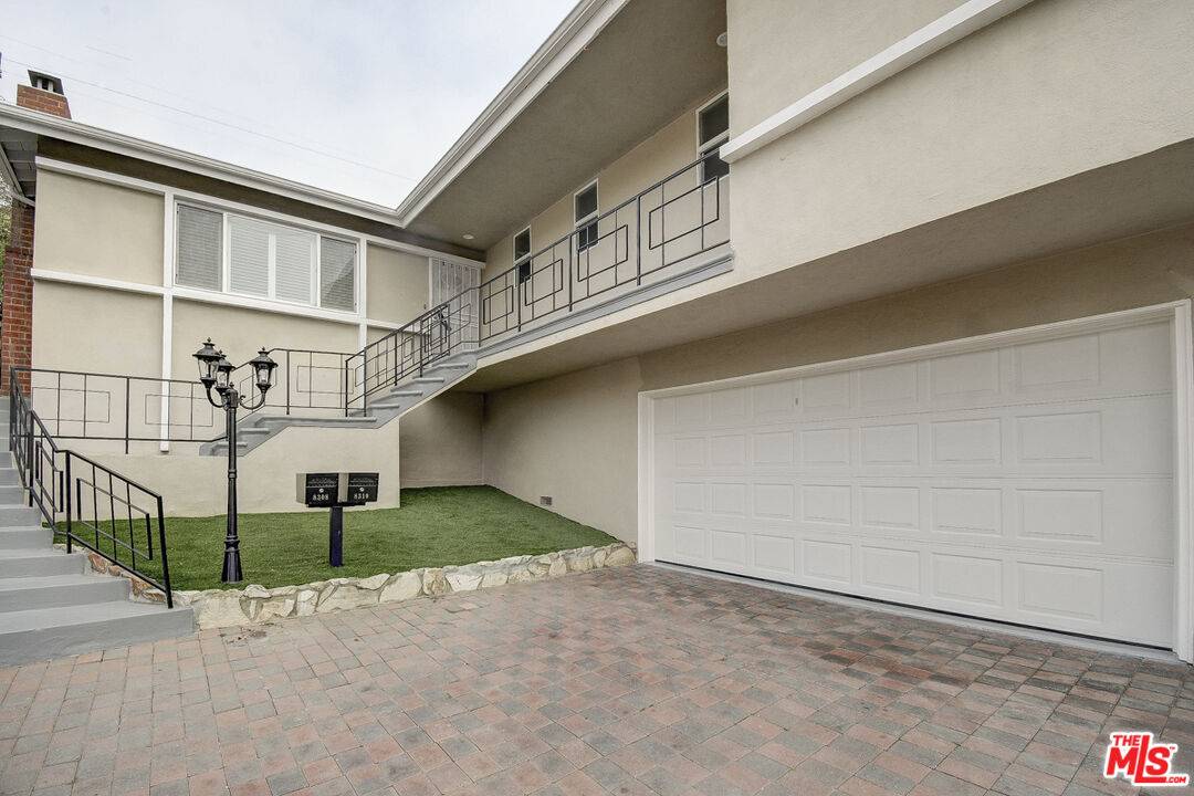 8310 Pershing Dr 2BR La