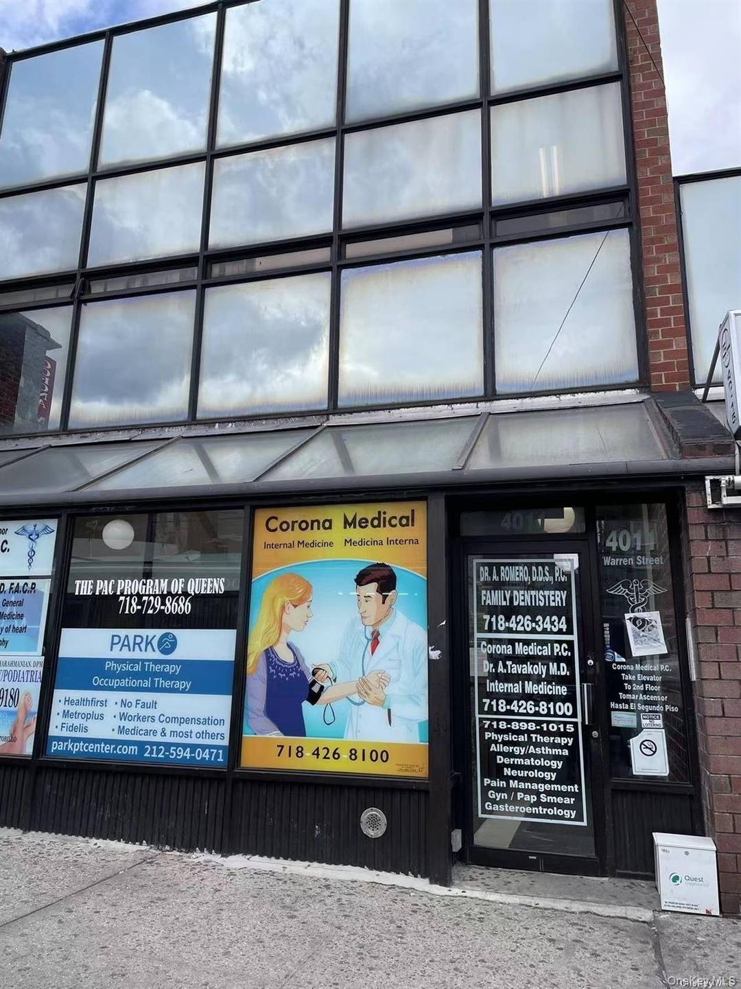 Main busy location close to Roosevelt Ave junction blvd station, Can use for any kind of professional office and community facilities use or catering party space, totally 4100sqft, include 2 ...