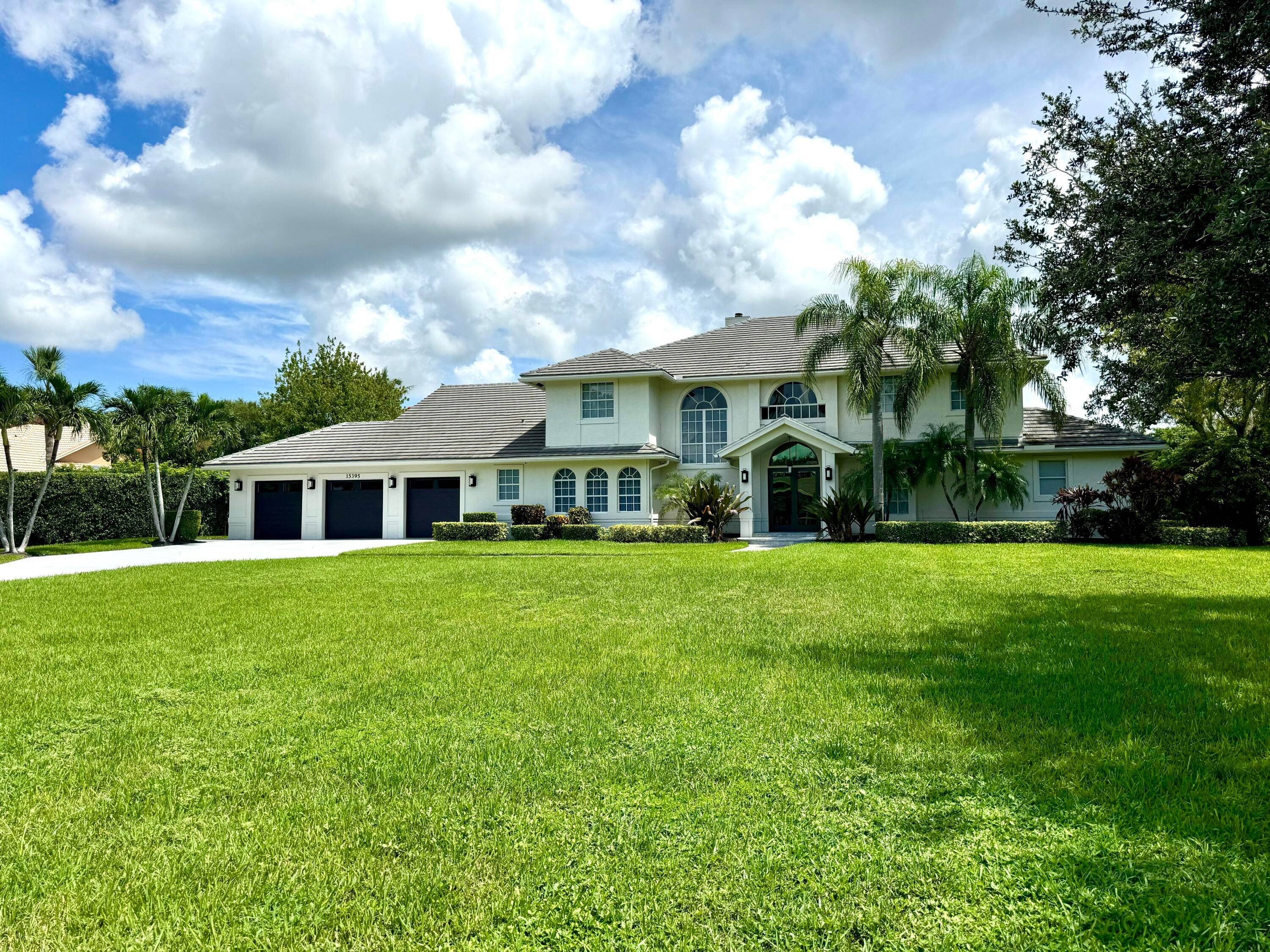 COMING SOON ! BEAUTIFUL 4 BED 2.
