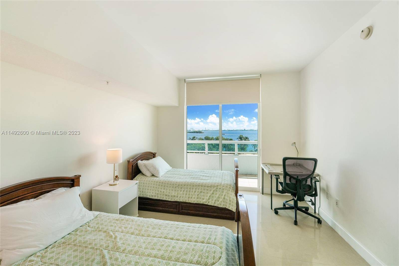 Must see unit ! views of Venetian Causeway, Miami Beach, and the bay from your living area and balcony on the 5th floor of the 1800 Club.