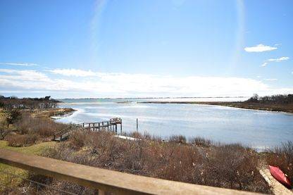 Bayfront Summer Rental in Shinnecock Hills!