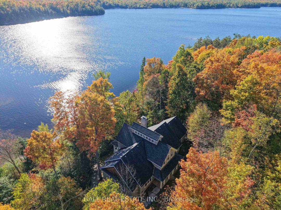 This Lake House offers 275' of S W exposure on Catchacoma Lake.