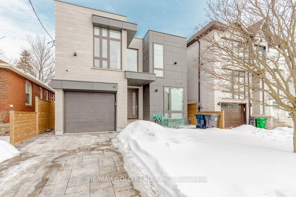 Furnished 1 Bedroom Basement with Separate Entrance in O'connor Dr.