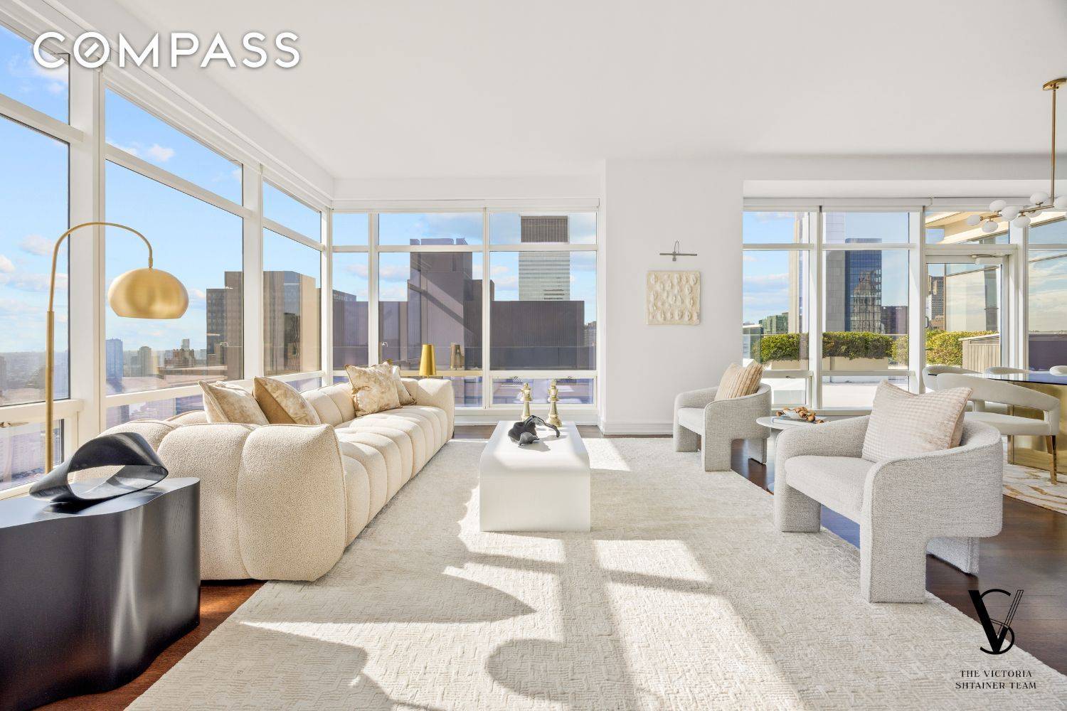 Welcome to Residence 32F at One Beacon Court, a distinctive three bedroom, three and a half bathroom condominium that combines light, scale, and refined living in the heart of Midtown ...