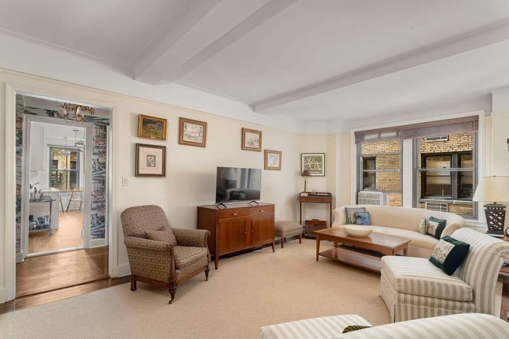 Located in a charming pre war cooperative, this oversized one bedroom has a newly renovated kitchen and bathroom and is move in ready.