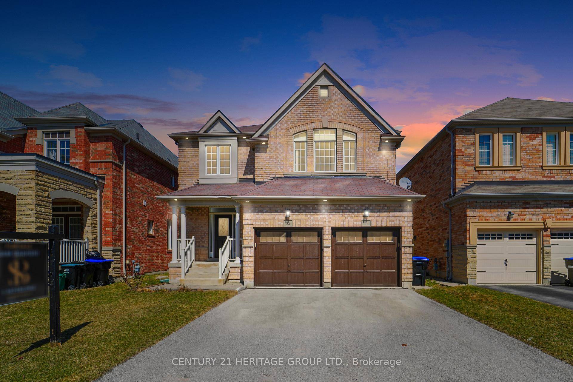 Welcome to 32 Amberwing Landing, a stunning home in the heart of Bradford that perfectly blends modern elegance with everyday comfort.