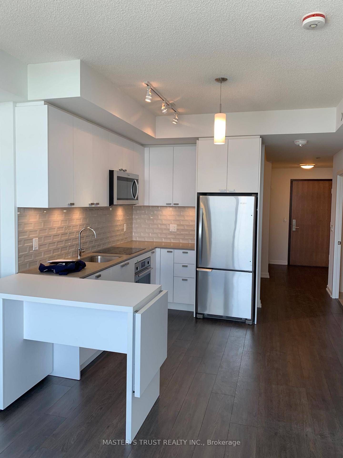 Beautiful Modern Condo In Prestigious Emerald City Park, Steps To Subway Fairview Mall amp ; Minutes To Hwy 401 amp ; 404, 2 Full Baths amp ; SExposure, Granite Center ...