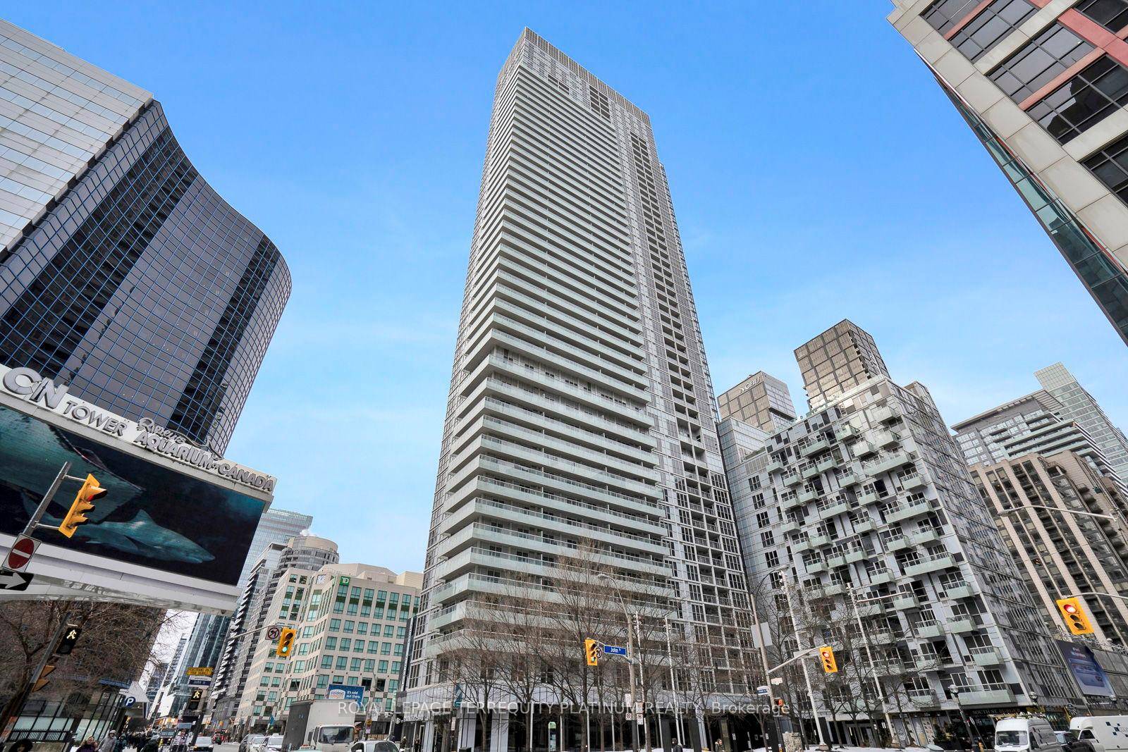 Indulge in the pinnacle of luxury living with this exceptional lower penthouse suite, meticulously crafted by Tridel, offering an unparalleled blend of sophistication and style in the heart of downtown ...
