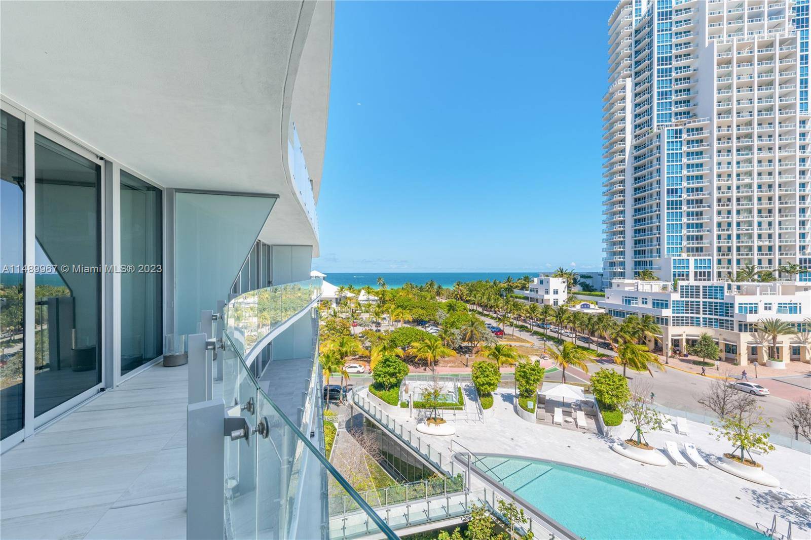 Crafted by Enrique Norton, One Ocean presents a distinctive residential experience situated in the vibrant South of Fifth neighborhood, Miami Beach's most sought after locale.