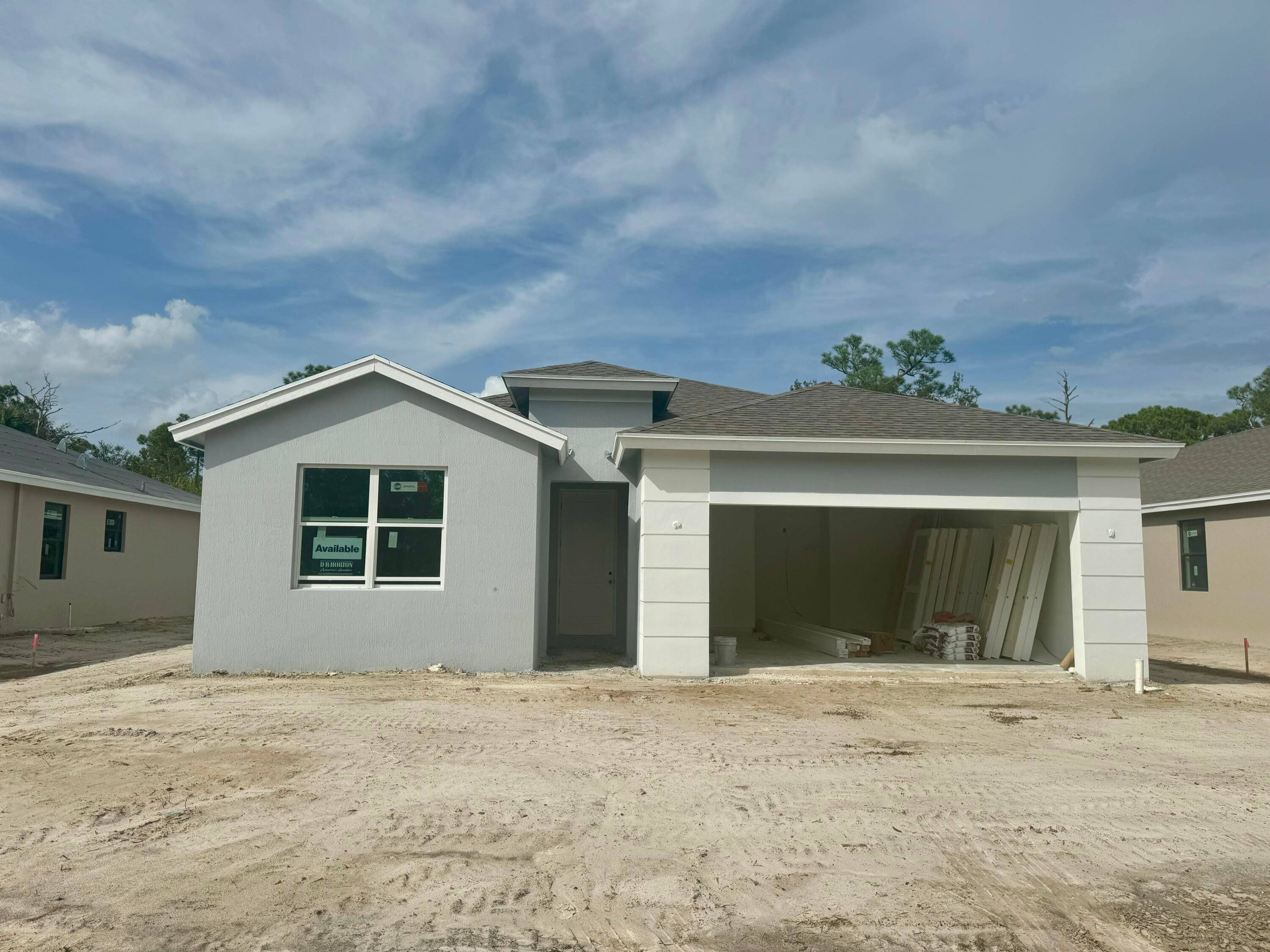 In the heart of Stuart, Twin Oaks offers the tranquility of a suburban lifestyle with the convenience of nearby urban amenities.