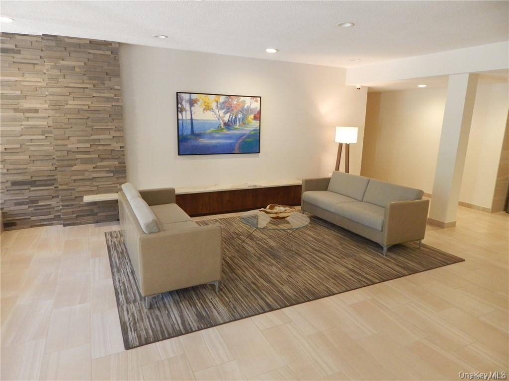Handyman Special ! This two bedroom, two bathroom condo features a private terrace and offers resort style amenities, including a pool, tennis courts, community room, playground, bike storage, and BBQ ...