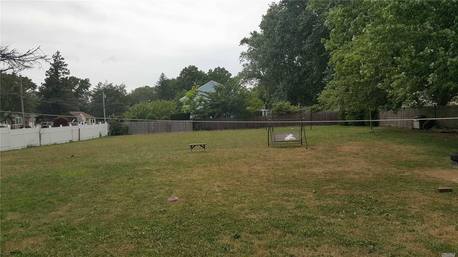 Nice Property Will Build A Nice Residential Home.