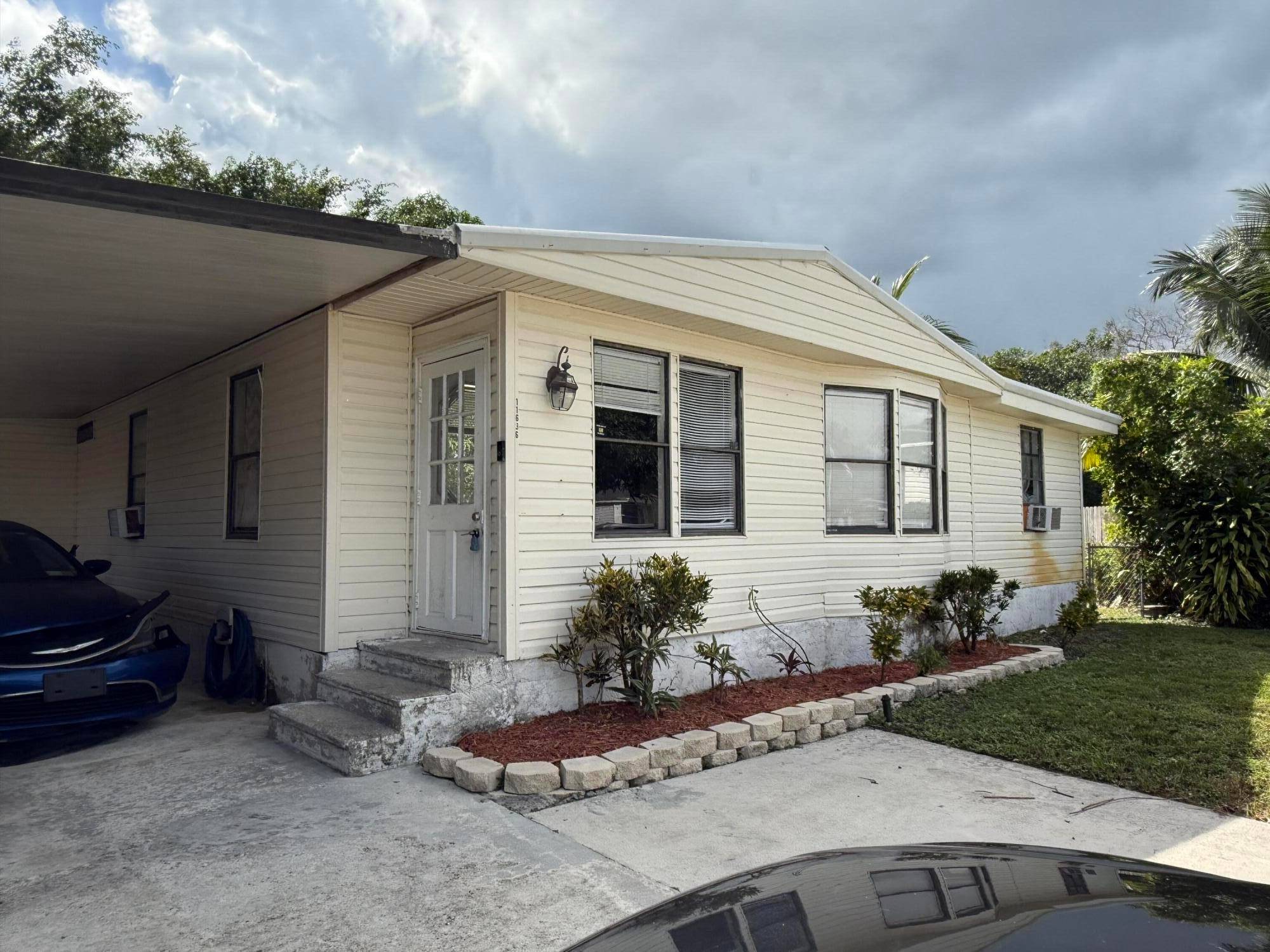 Welcome to 11636 Venetian Ave !