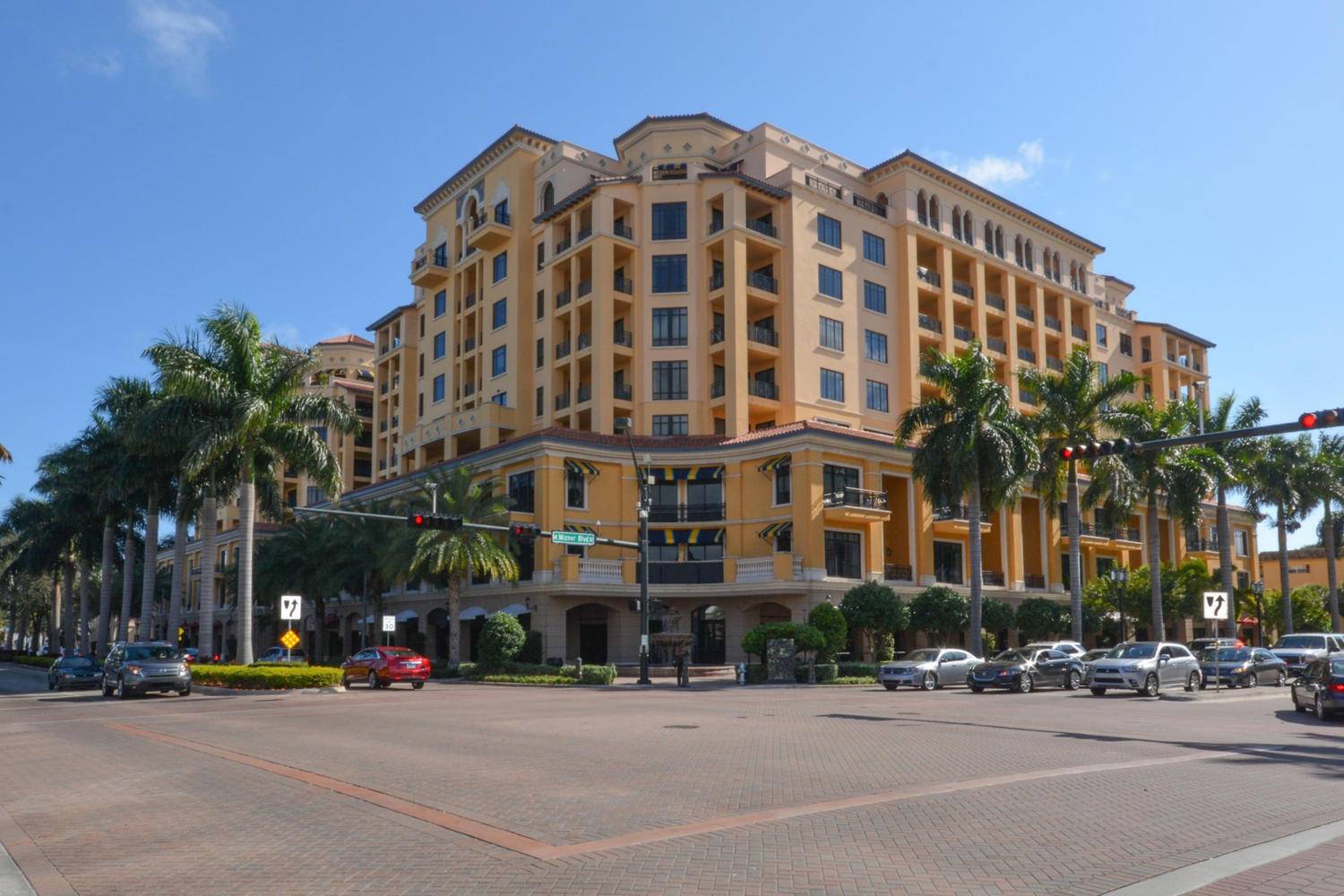 One of Boca's Premier buildings, 200 East Condominium with 24 7 Front Desk Concierge service.