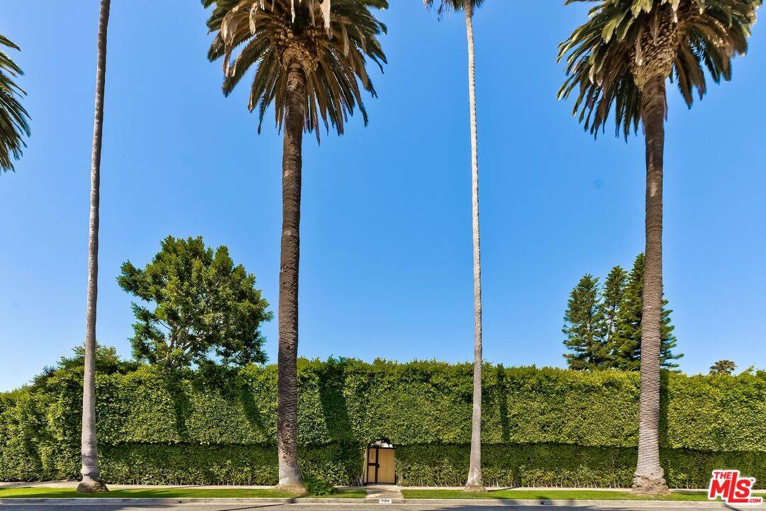 729  N BEDFORD DR Beverly Hills Flats LA
