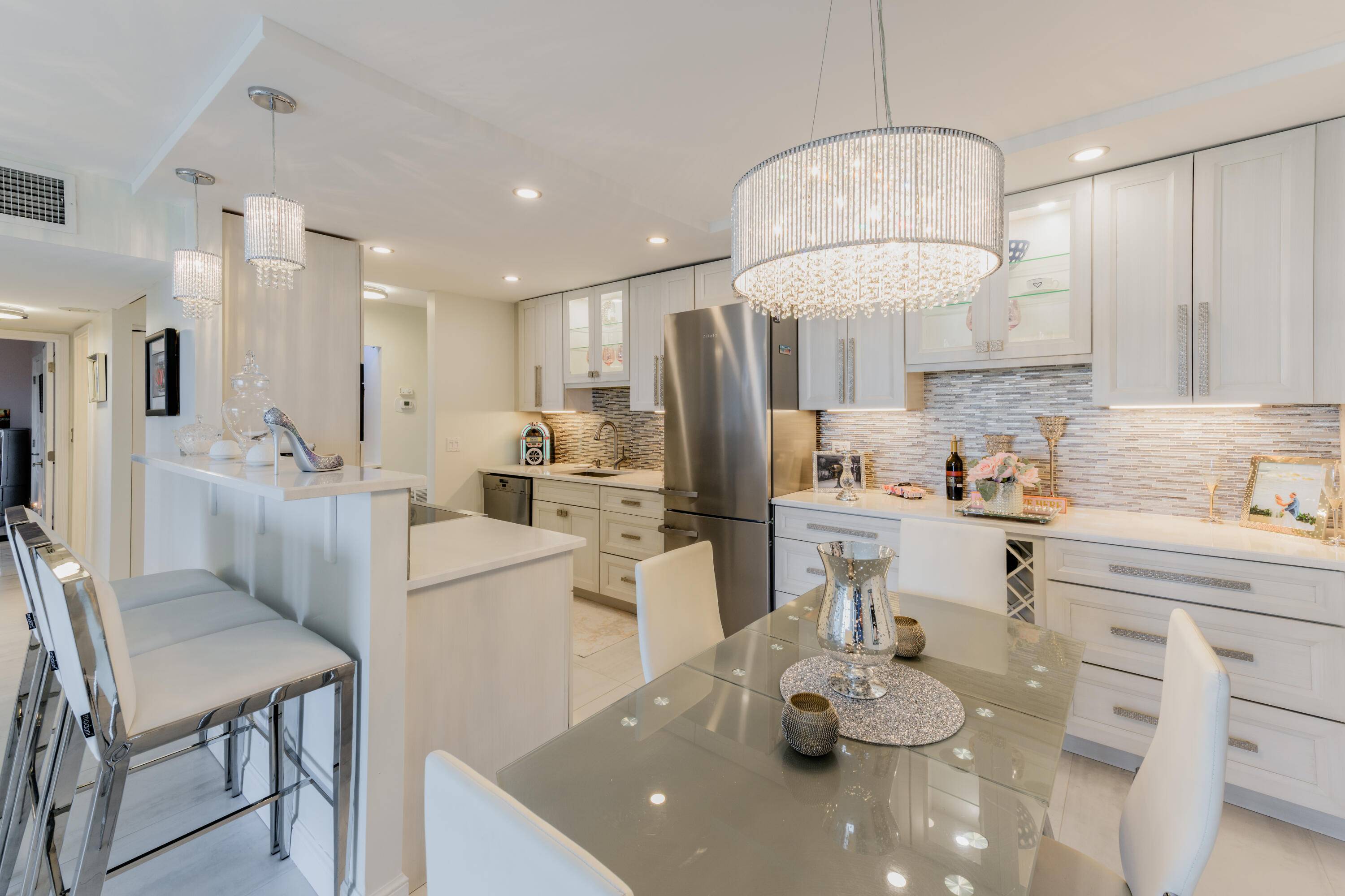 LOWEST HOA'S ON A1A This Beautiful Condo has breathtaking views of the ocean Intercostal !
