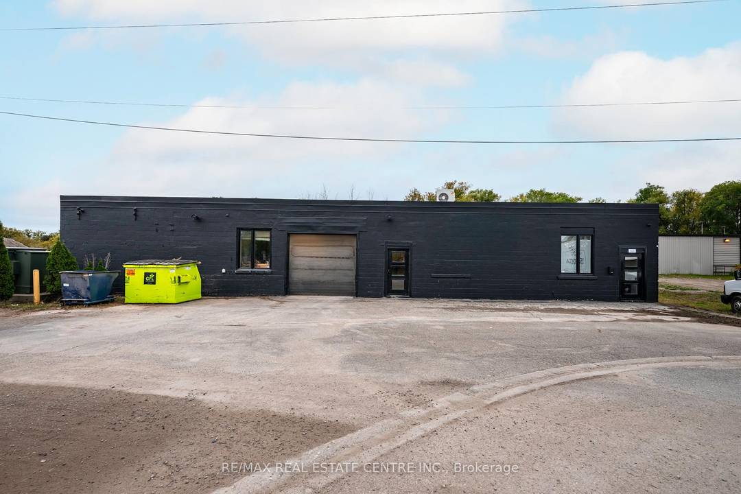 Think bigger at 35 Haggert Ave S in Downtown Brampton.