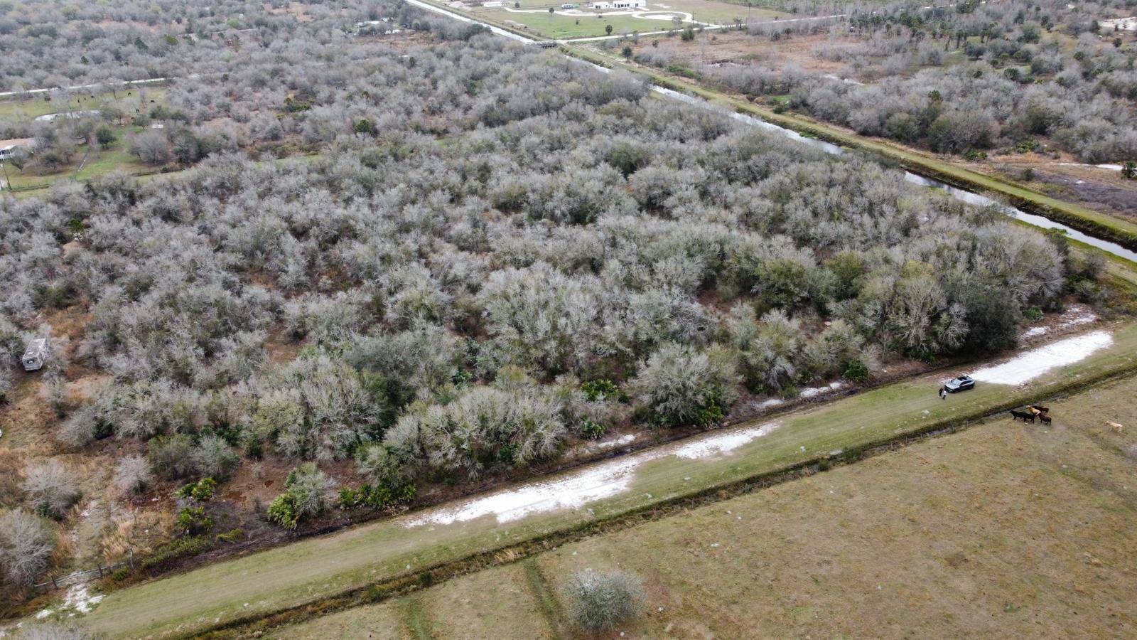 This 1. 5 acre Lot, accessible via dirt roads.