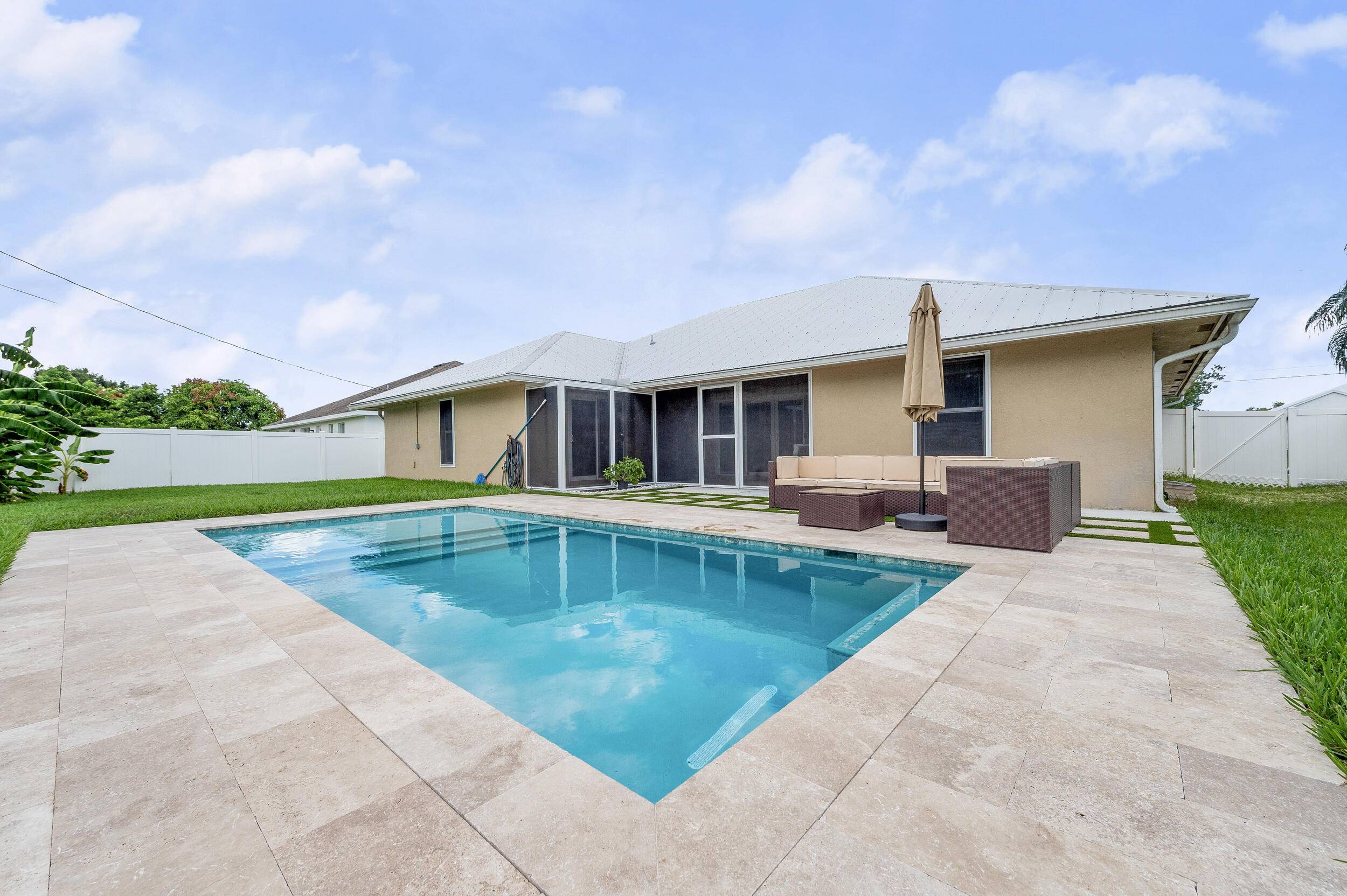 Modern Pool Home in Prime Port St.