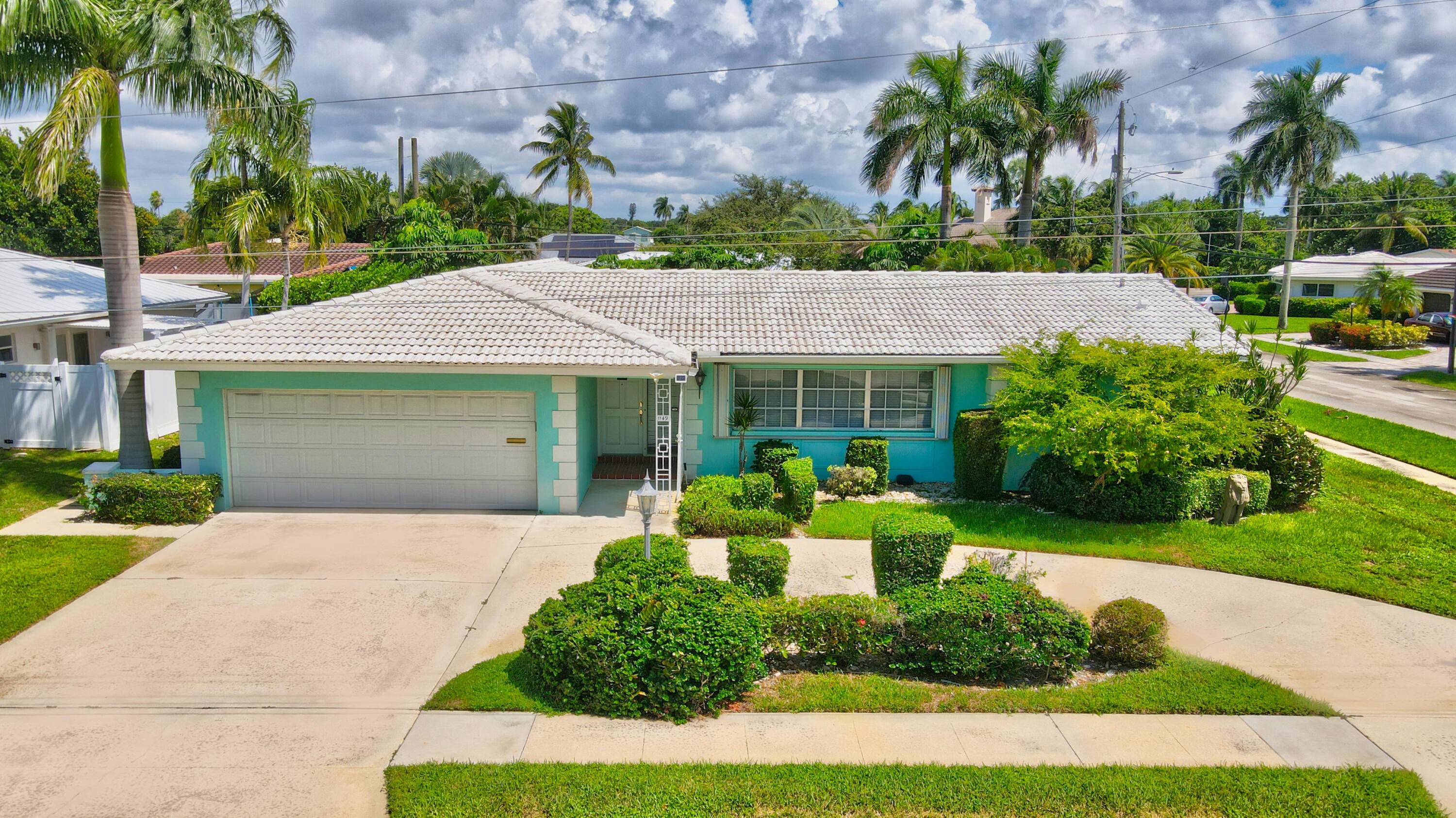 WONDERFUL CORNER LOT IN A RATED SCHOOL DISTRICT !