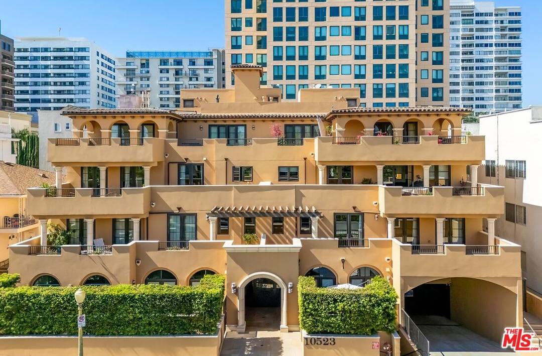 10523   Ashton Ave 3BR Westwood La