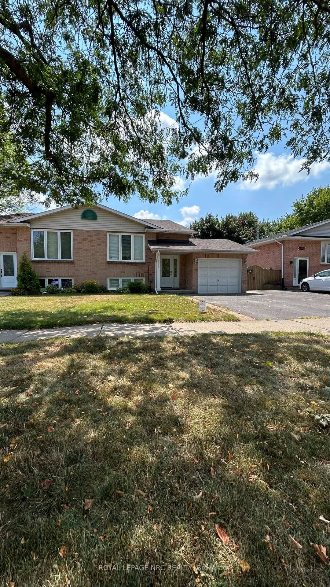 Bright, ALL INCLUSIVE Lower Level in the Heart of Beamsville !