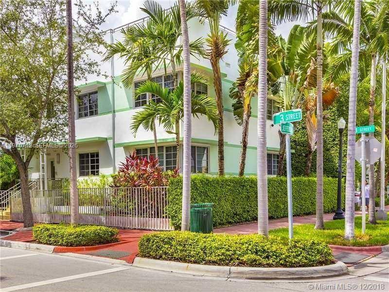 Located in the highly desirable South of Fifth neighborhood in a building that was completely gutted and rebuilt in 2003, this 2 bedroom, 2 bath residence offers 890 square feet ...