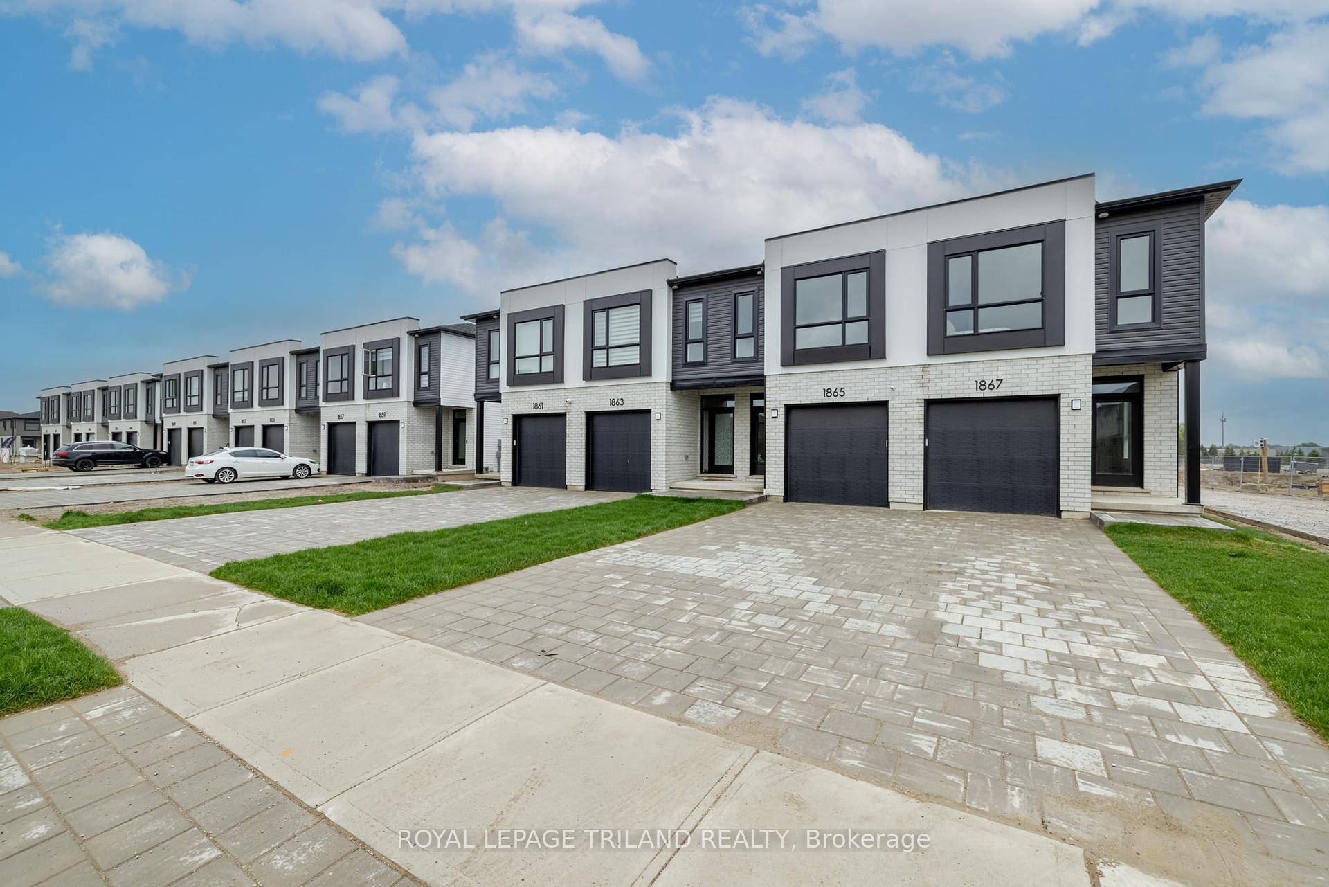 MODEL HOME NOW AVAILABLE FOR VIEWING !