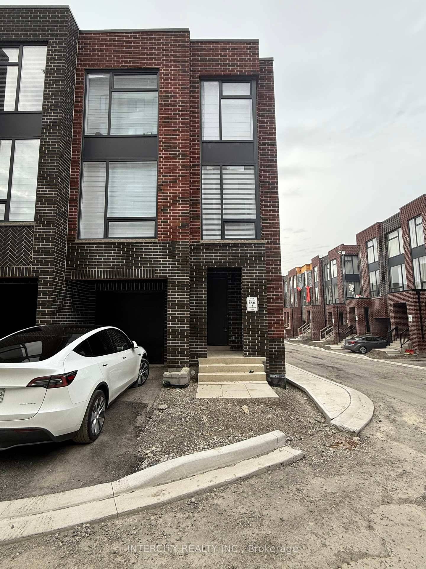 Welcome to this gorgeous Brand new end unit Townhouse Located in the heart of Bolton.