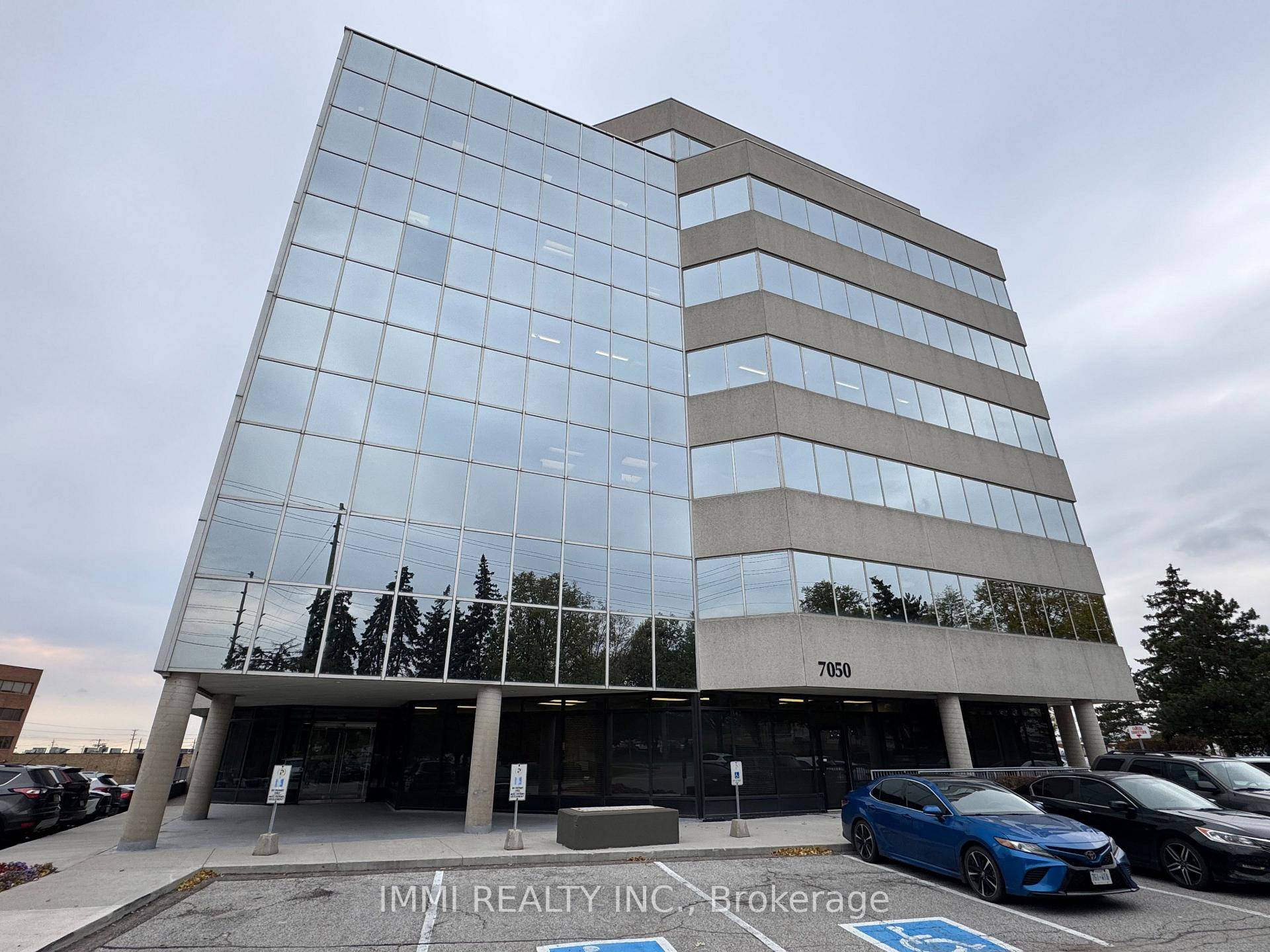 This bright and spacious professional office suite consists of 4 combined units totaling approximately 3, 800 sq.