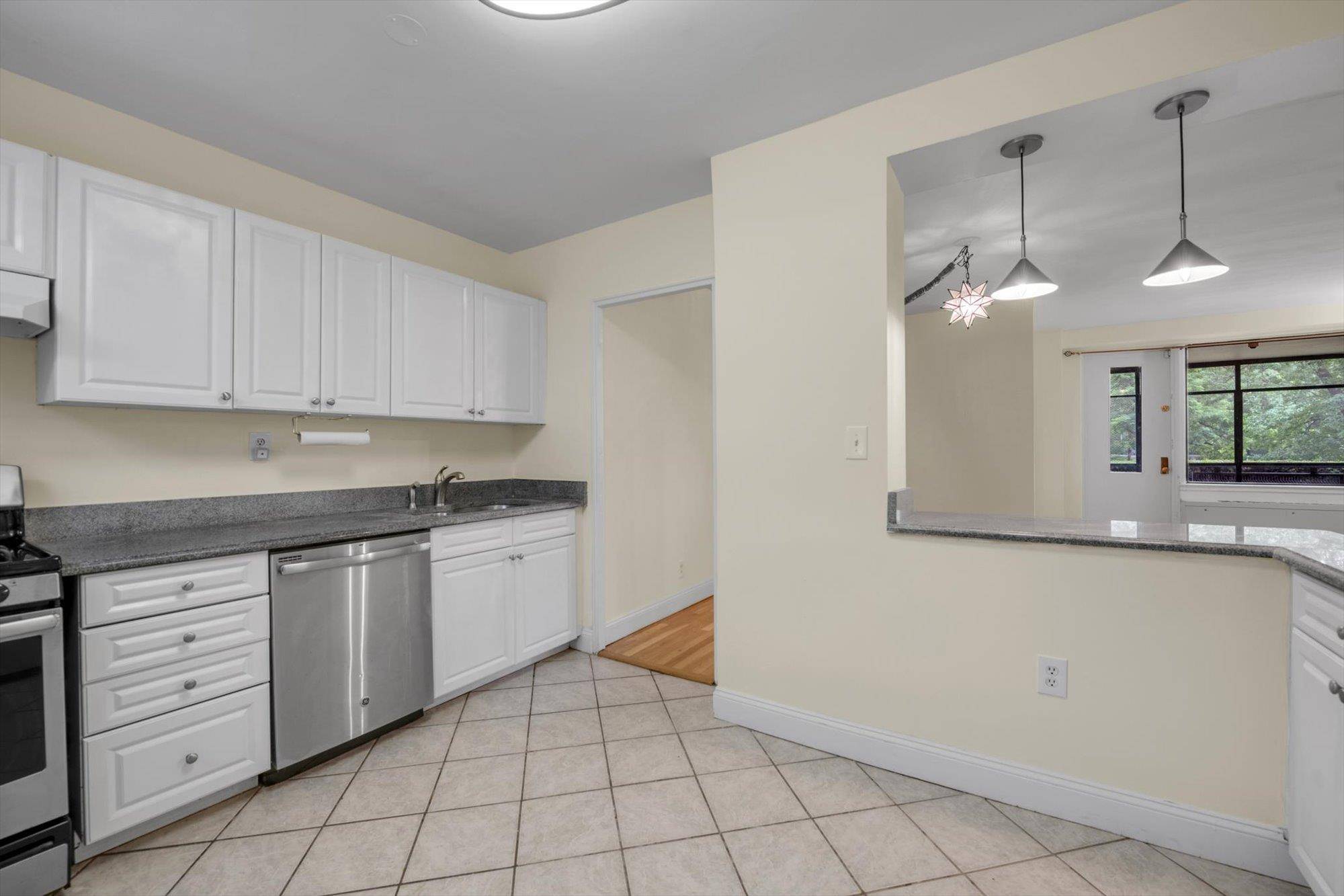 Terrace, Parking, And A Pool At An Unbeatable Price !