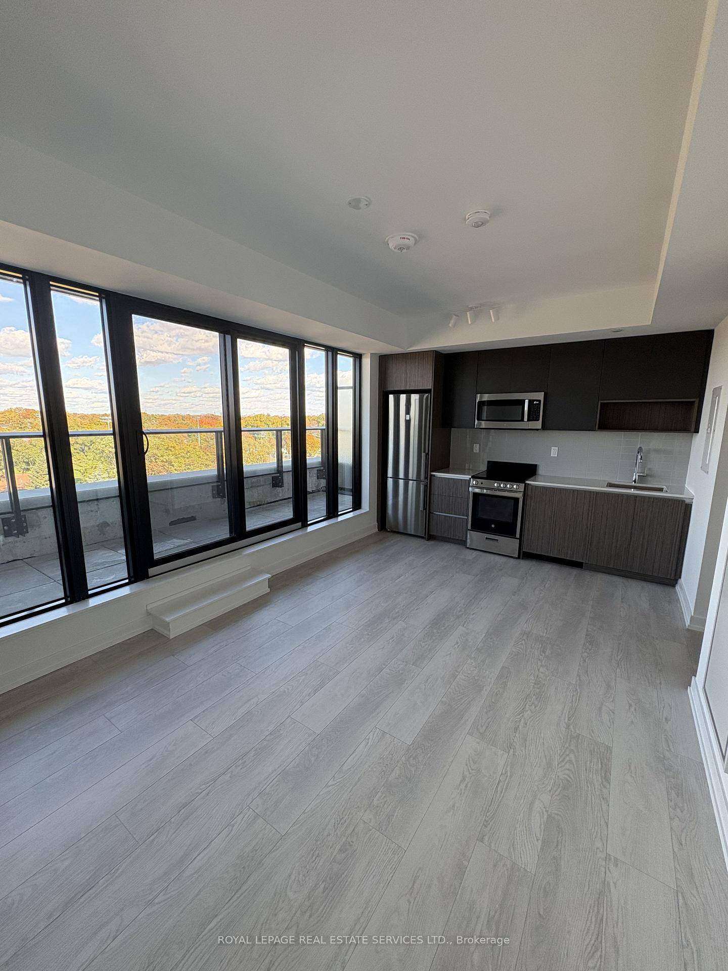 Curio Condos is here ! Be the first to live in this brand new, never occupied bachelor suitefeaturing a bright, open concept layout, spacious living space, premium finishes, modernkitchen with ...